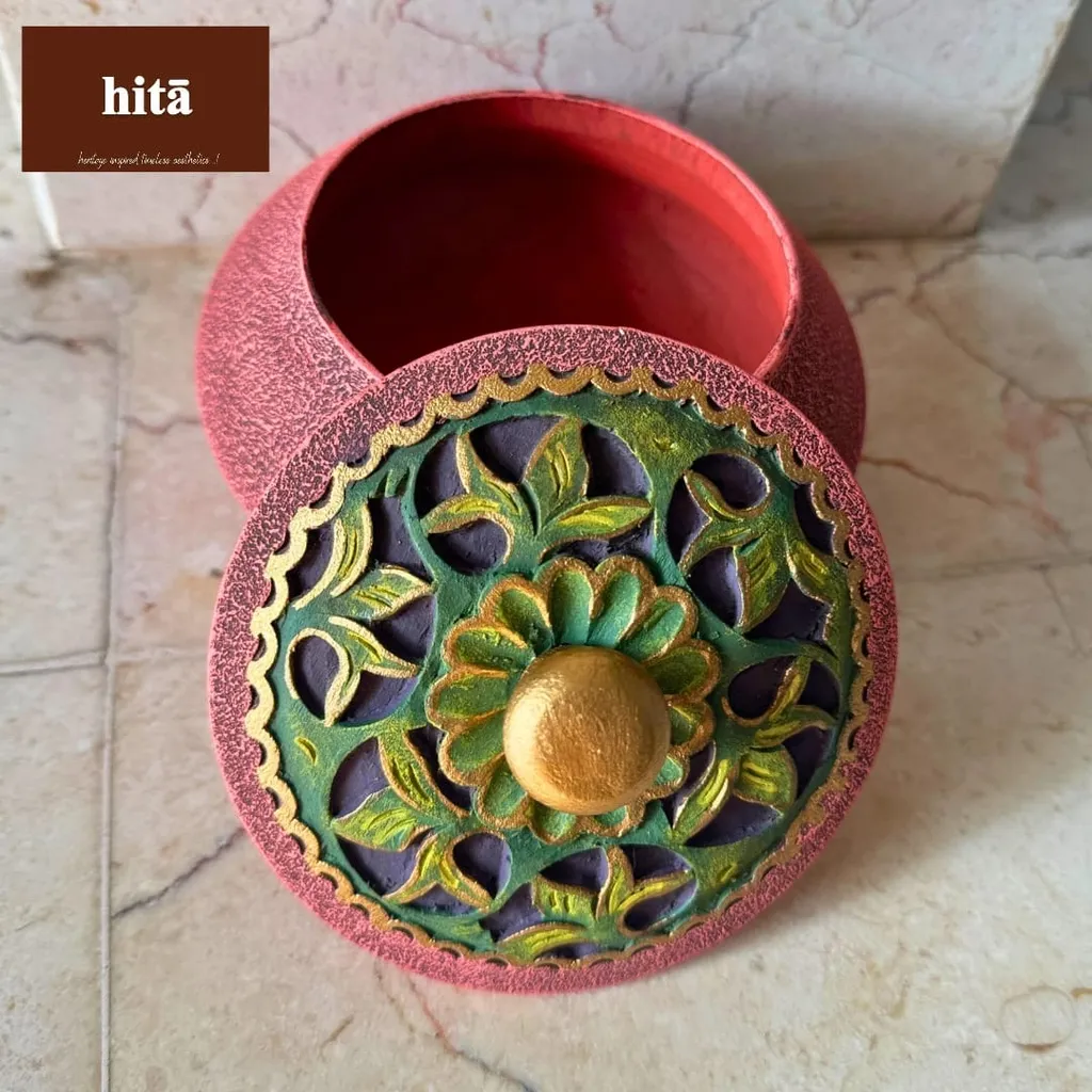 Puthandu Petti (Pot Shaped) (Pink)