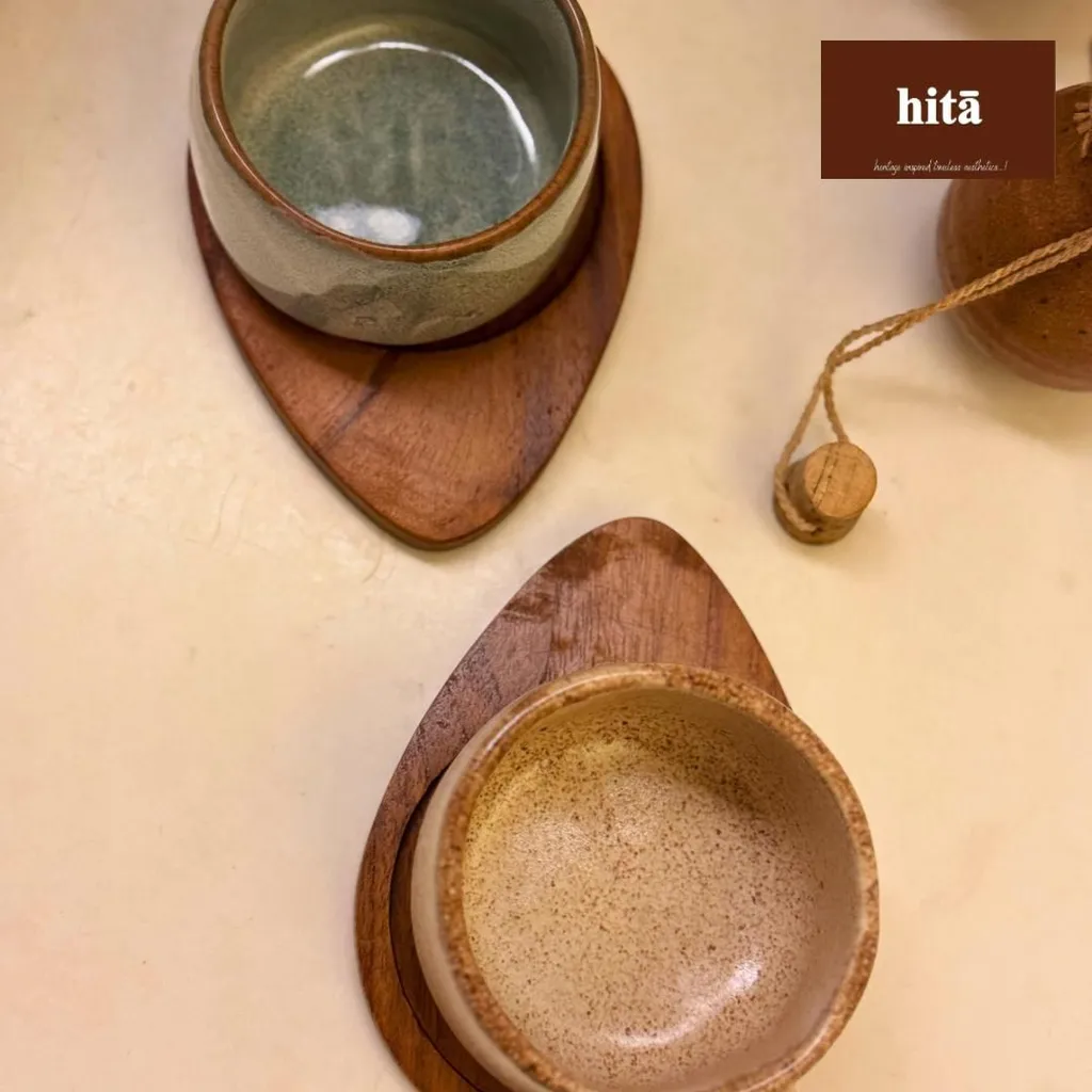 Porcelain Mugs with Teakwood Coasters (Creamy Pink)